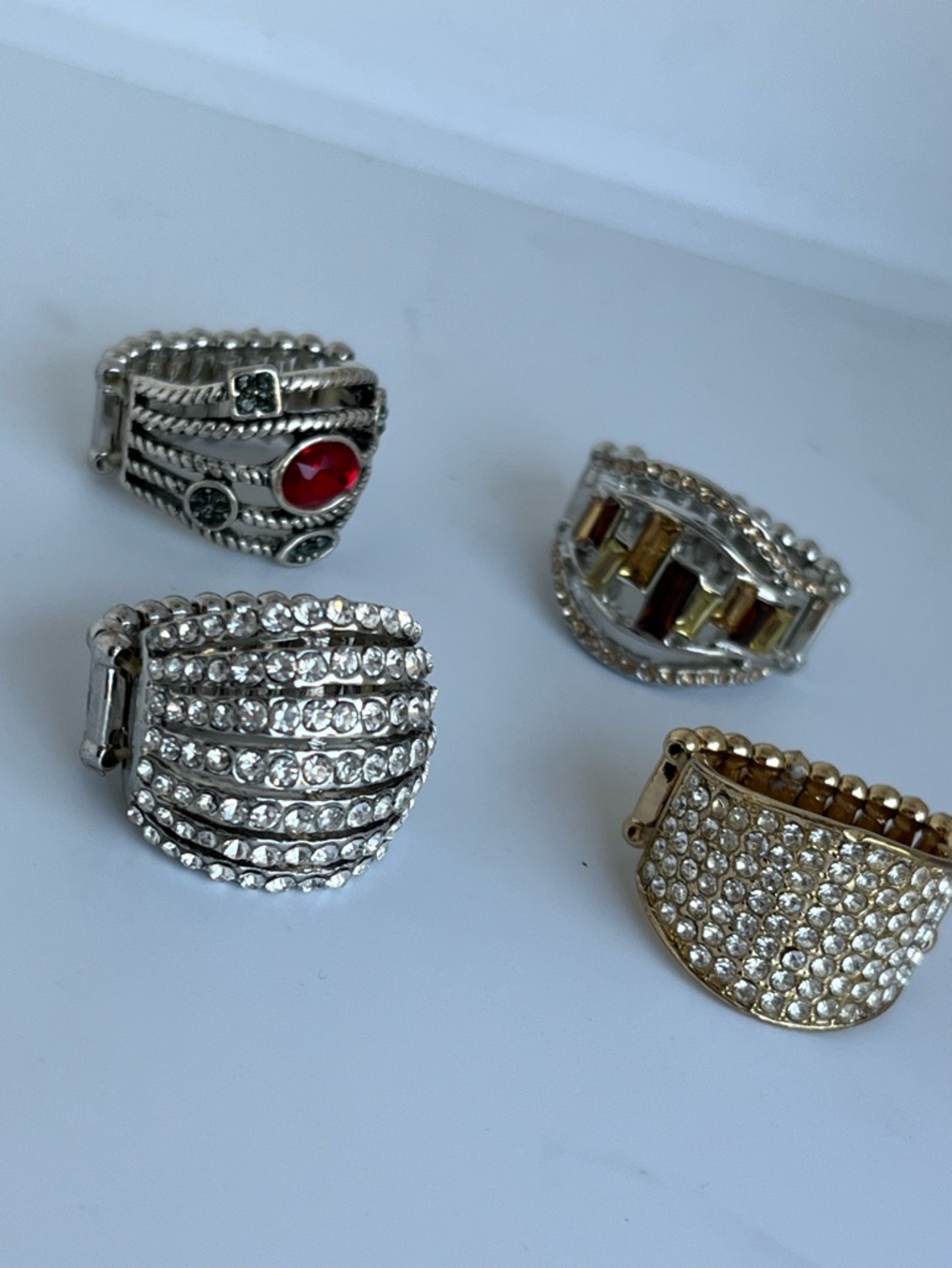 Set of 4 stretchy Rings